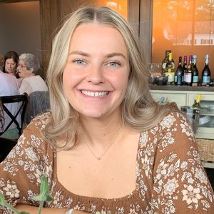 Meet your Posher, Abby